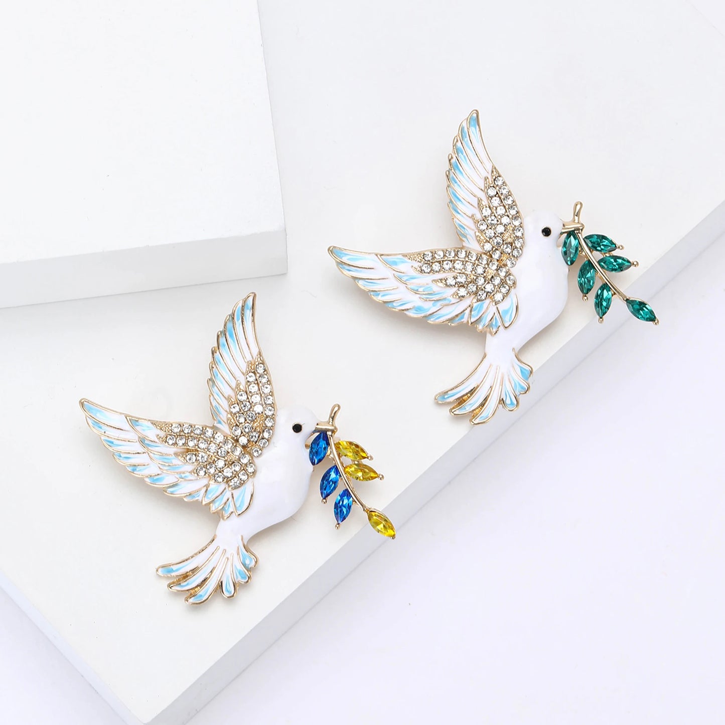 Trendy Rhinestone Bird Brooches for Women Enamel Wheat Pins Unique Design Ukrainian Peace Dove New Year Gifts Accessories